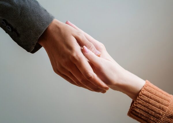Psichologinė pagalba: kada ir kur kreiptis sunkiu gyvenimo metu
